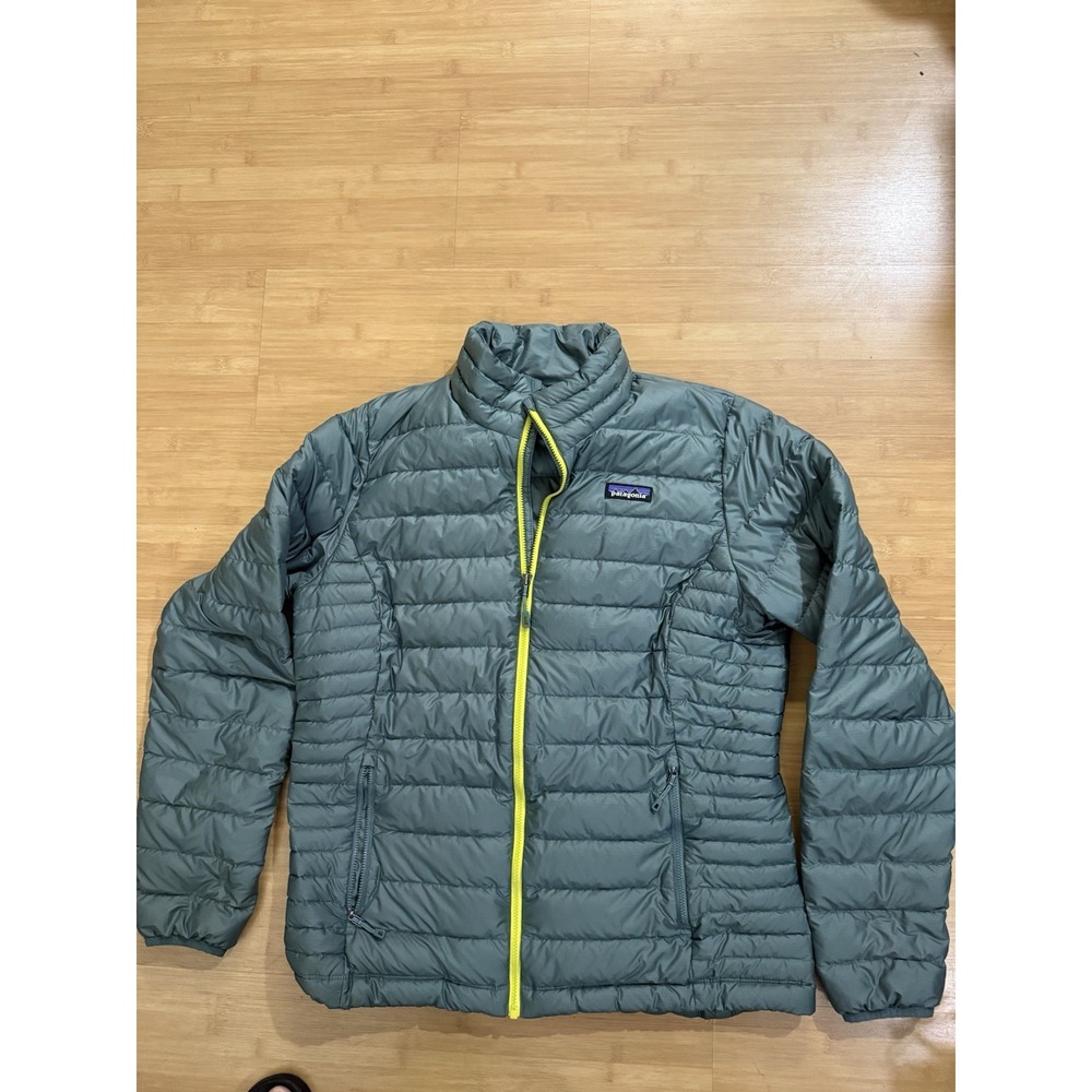 Patagonia Down Sweater Womens Size Large Teal Blue Goose Puffer Jacket Hiking